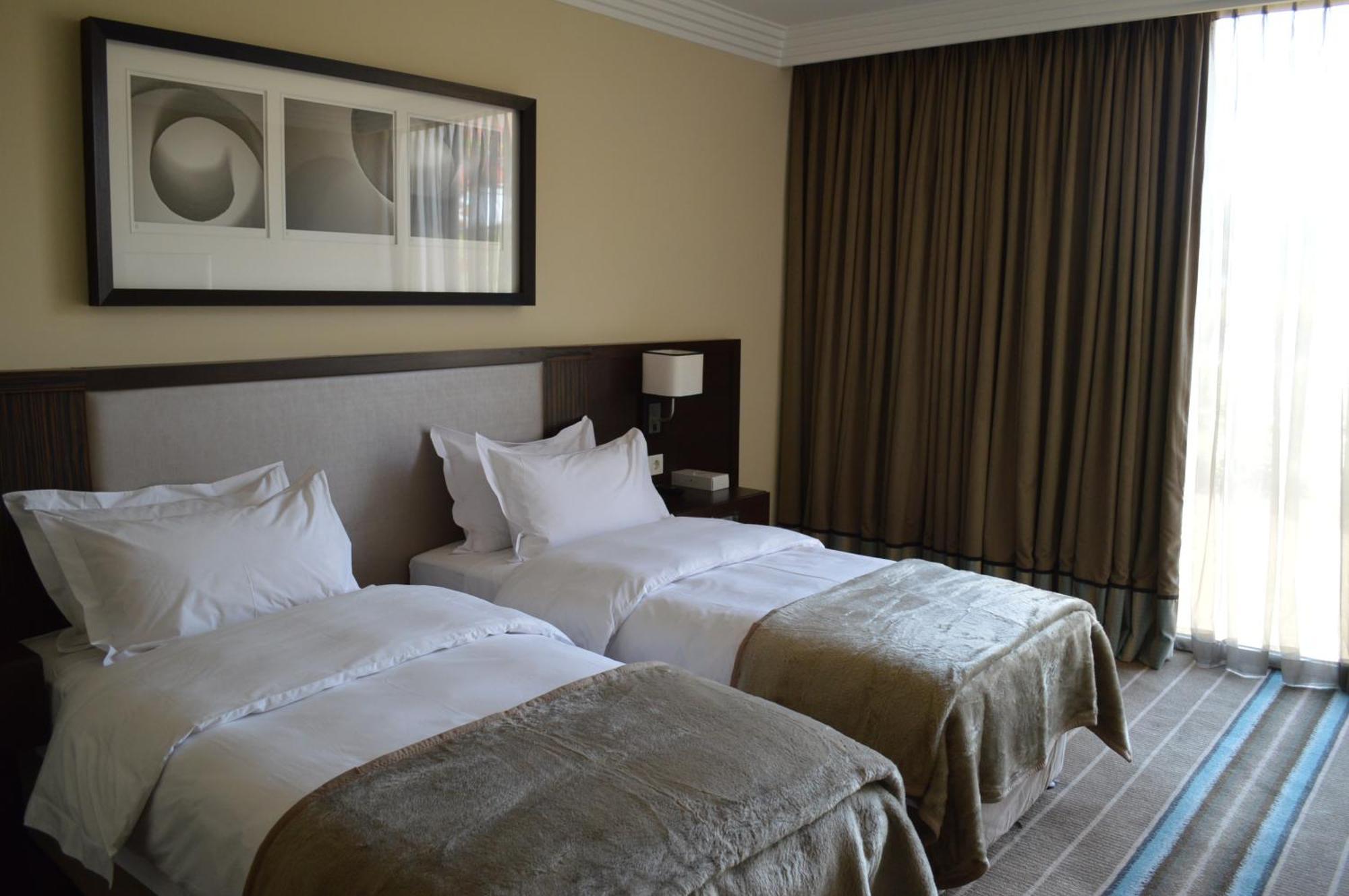 Hotel Pullman Lubumbashi Grand Karavia. Zewnętrze zdjęcie