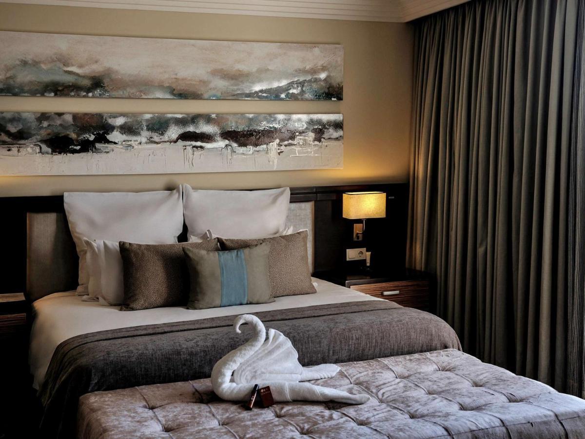 Hotel Pullman Lubumbashi Grand Karavia. Zewnętrze zdjęcie